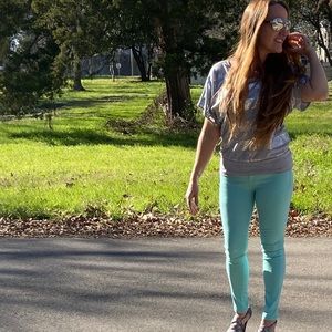 Meet your Posher, April